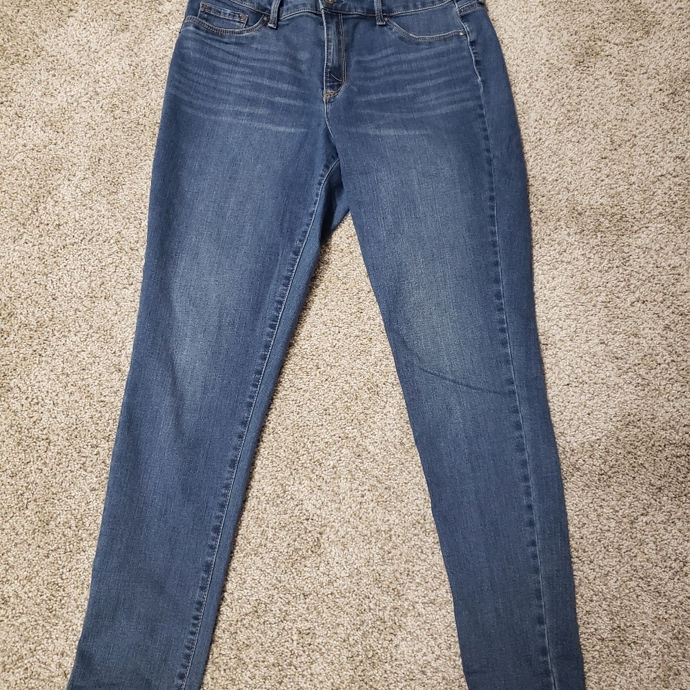 Jessica Simpson "Kiss Me" super skinny jeans